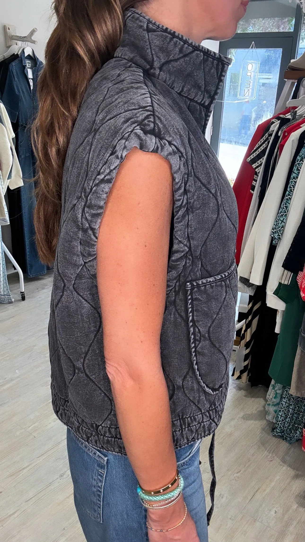 Amelia Gilet