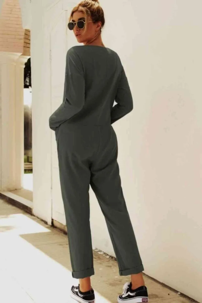 Chic Comfort Buttoned Jumpsuit with Pockets