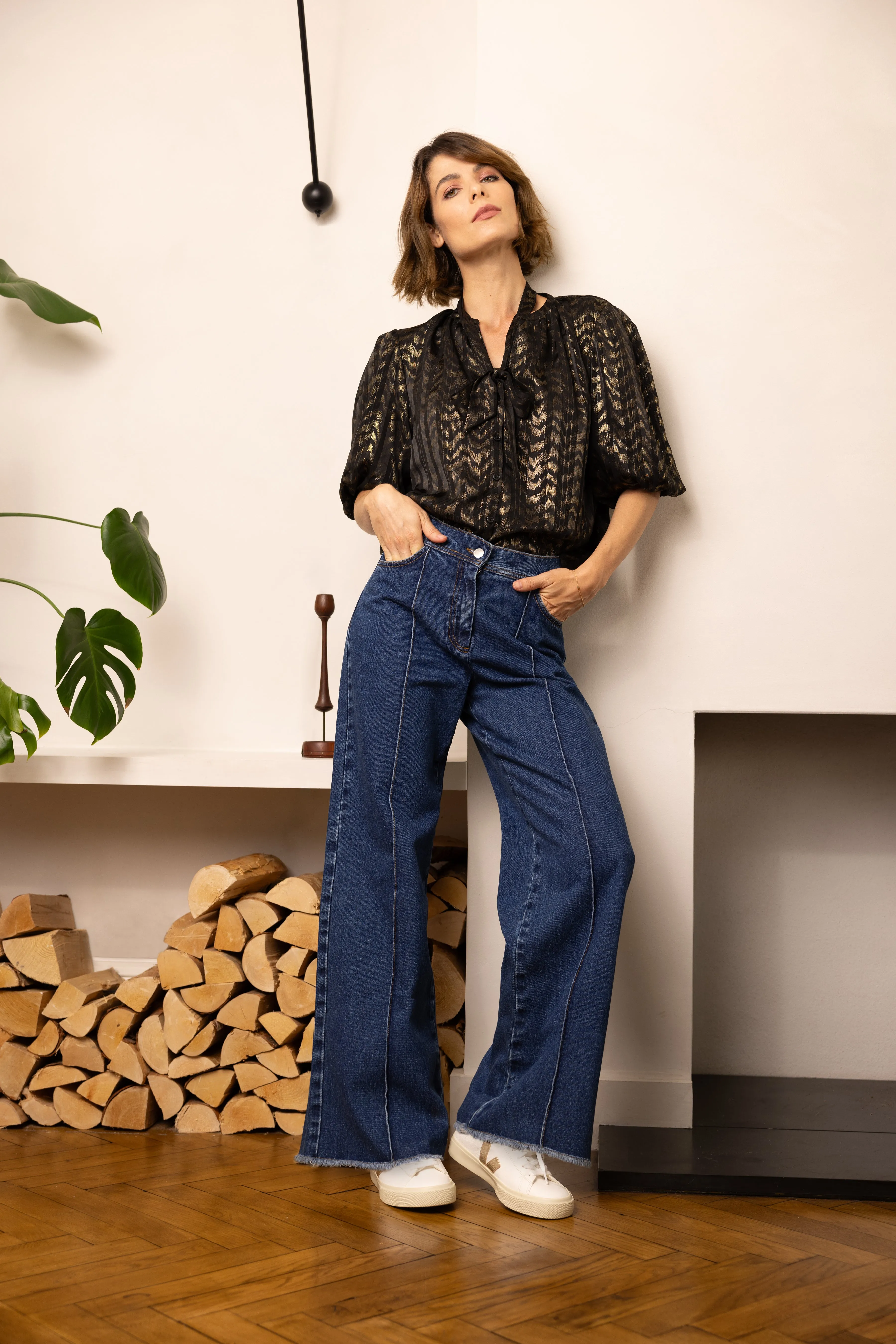 Poppy Gold Print Puff Sleeve Blouse (Black/Gold)